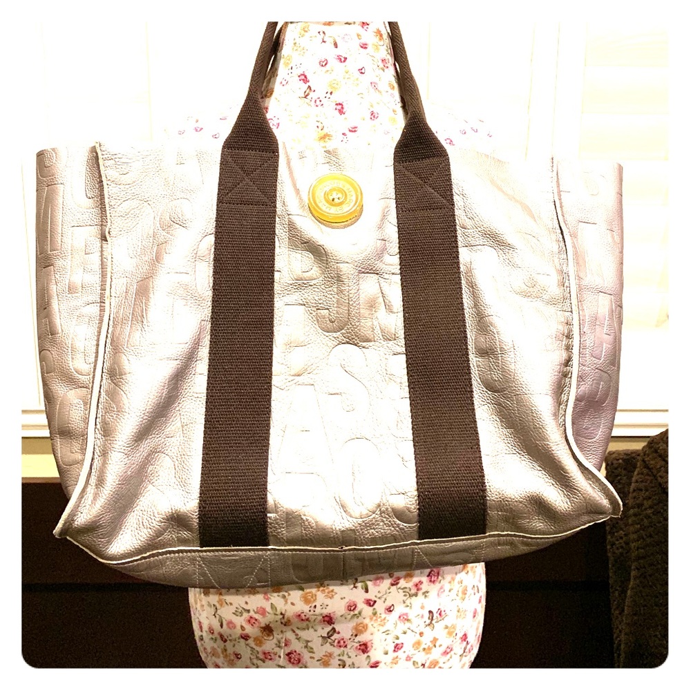 Marc Jacobs weekender tote with suede lining!